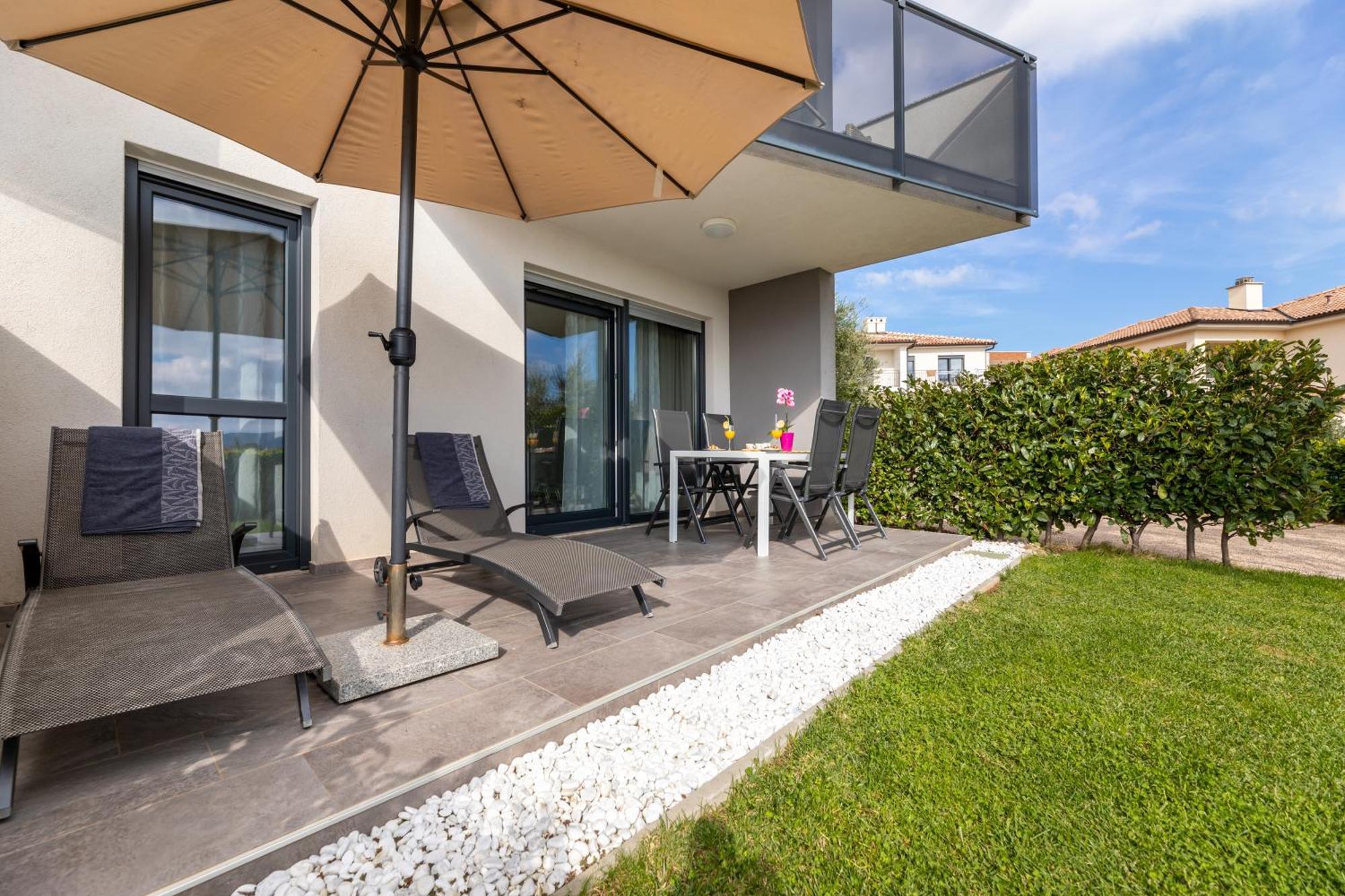 Apartment Elegance Krk Town Exterior photo